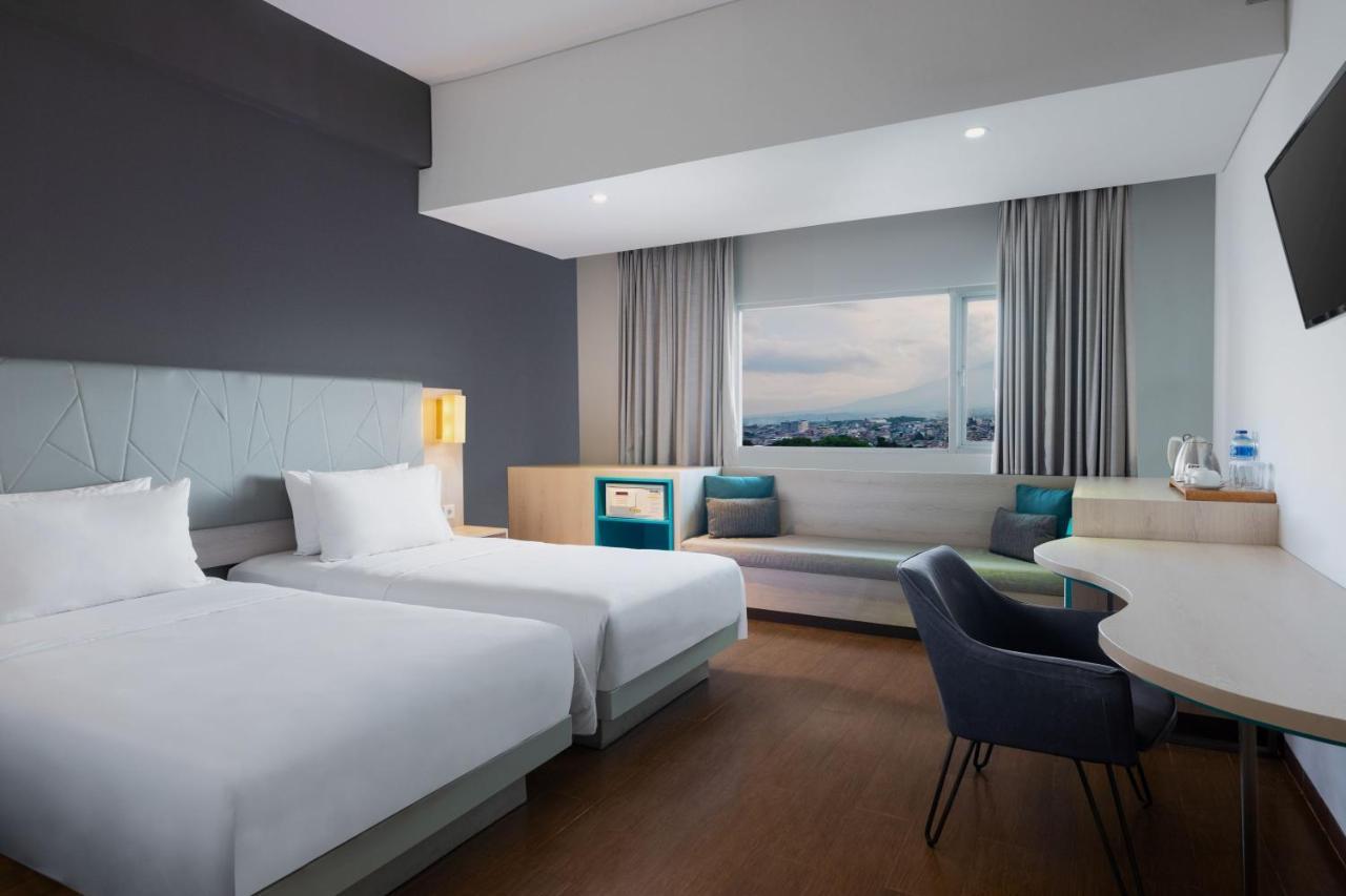 Hotel Santika Bogor Exteriör bild