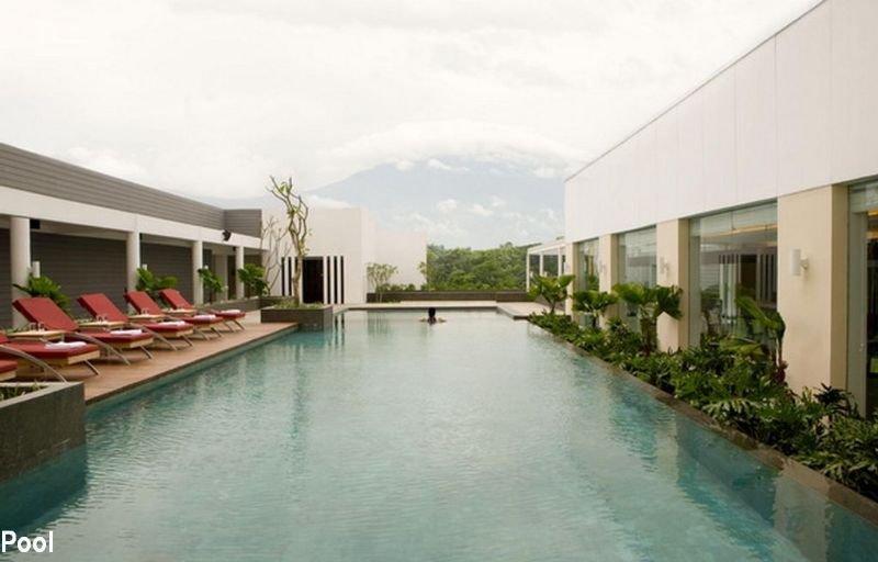 Hotel Santika Bogor Exteriör bild