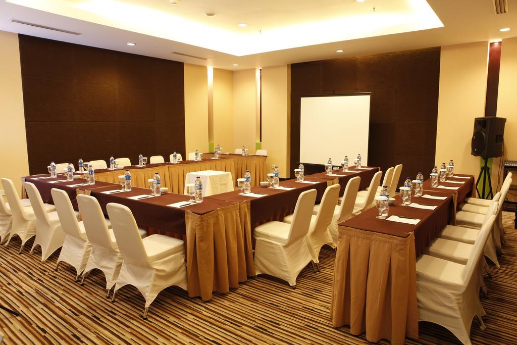 Hotel Santika Bogor Exteriör bild