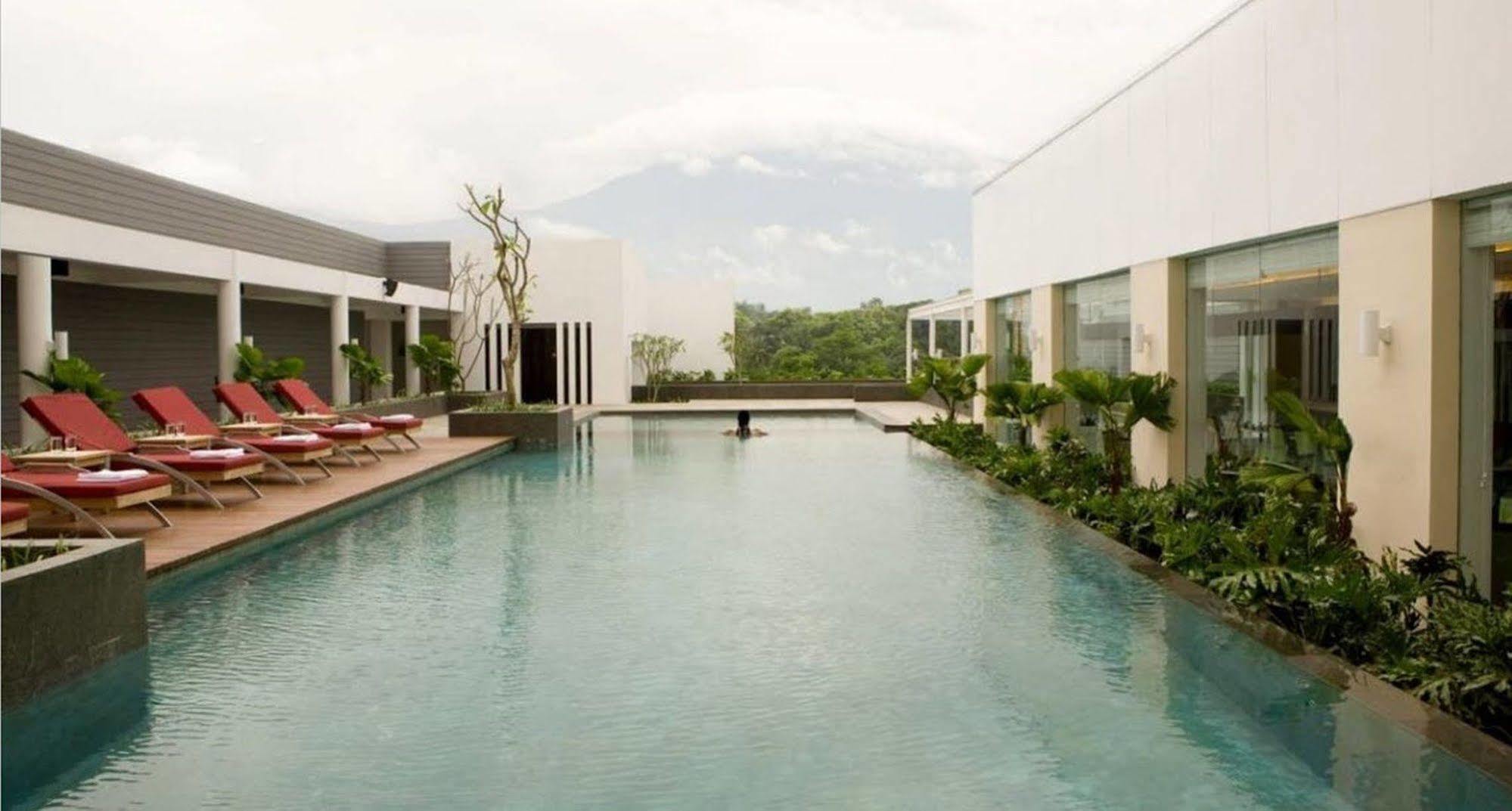 Hotel Santika Bogor Bekvämligheter bild